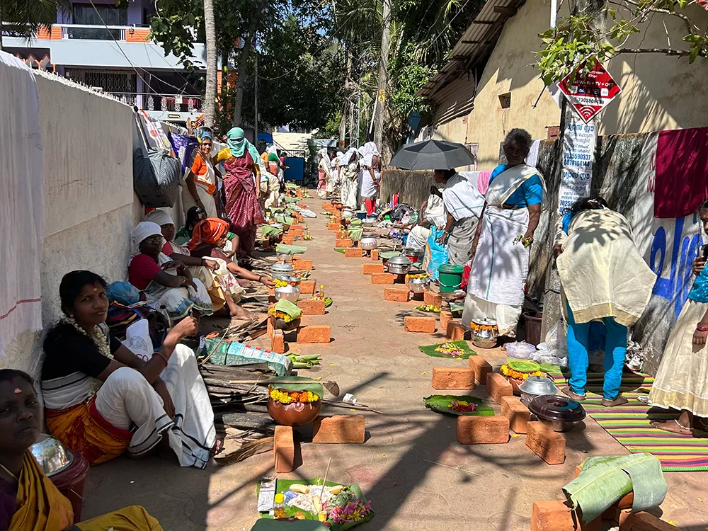 Attukal Pongal : le plus grand festival de femmes au monde au Kerala